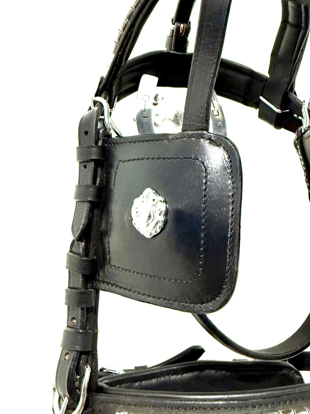 "Mini Shetland driving bridle brown leather buckle detail – Sui Saddlery"
