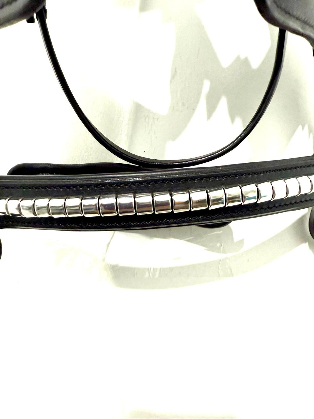 "Small pony driving bridle with square blinkers black – Sui Saddlery"