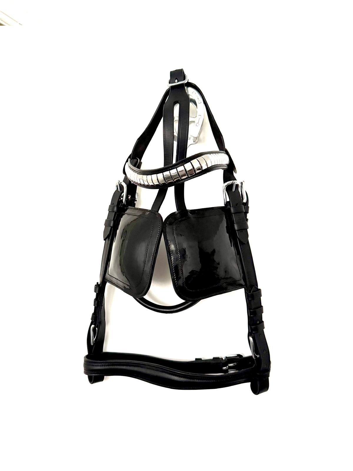 "Draft horse driving bridle with blinkers black patent leather white metal fittings – Sui Saddlery"