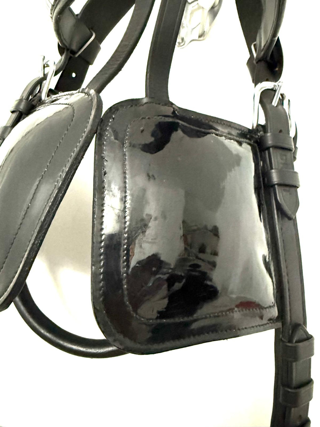"Draft driving bridle with blinkers white metal fittings laid flat – Sui Saddlery"